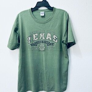 Gildan Texas 1836 Lone Star State Gray Graphic T-Shirt